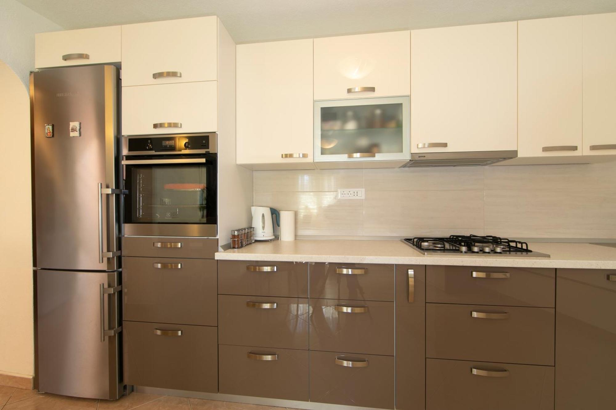 Apartmani Darinka Baška Voda Exteriör bild