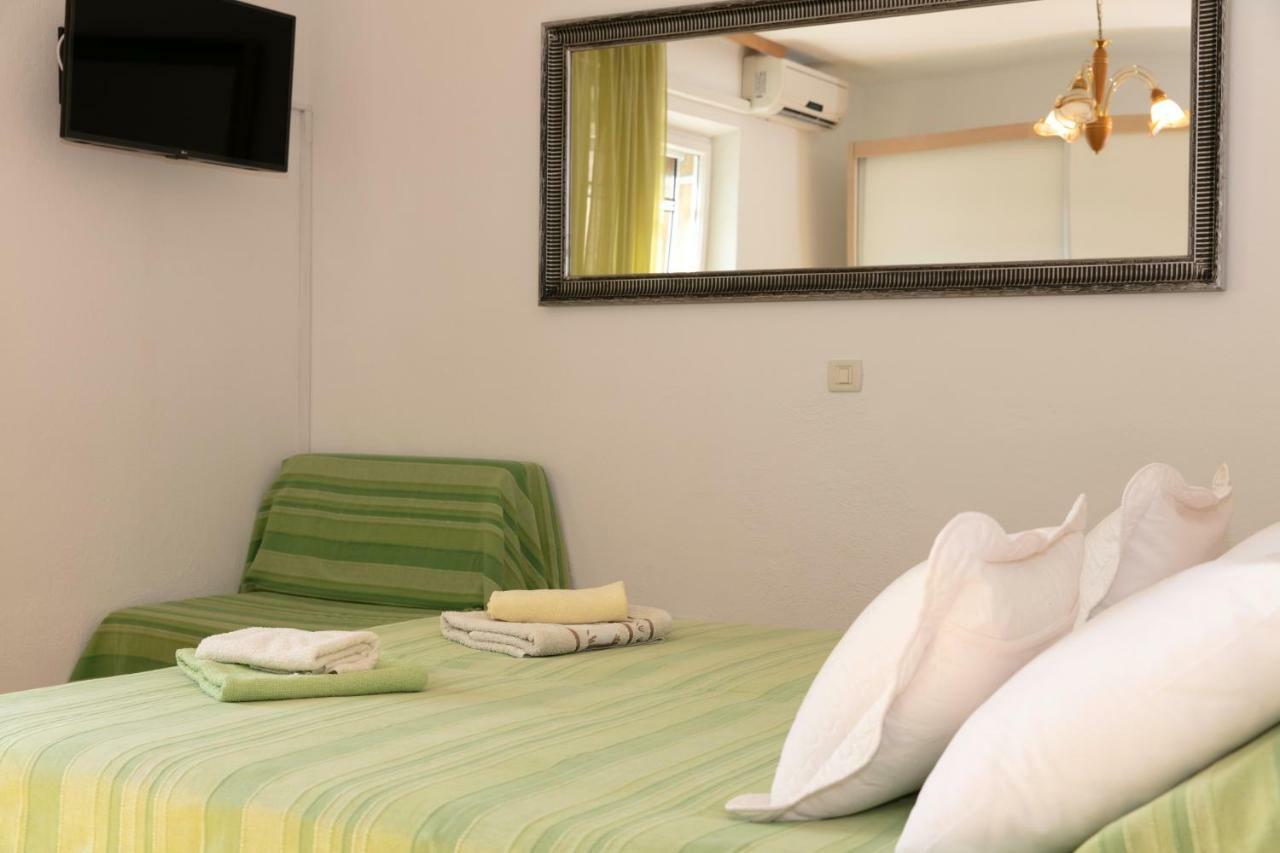 Apartmani Darinka Baška Voda Exteriör bild