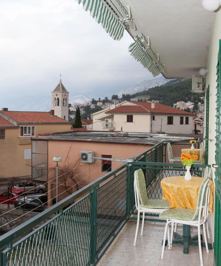 Apartmani Darinka Baška Voda Exteriör bild