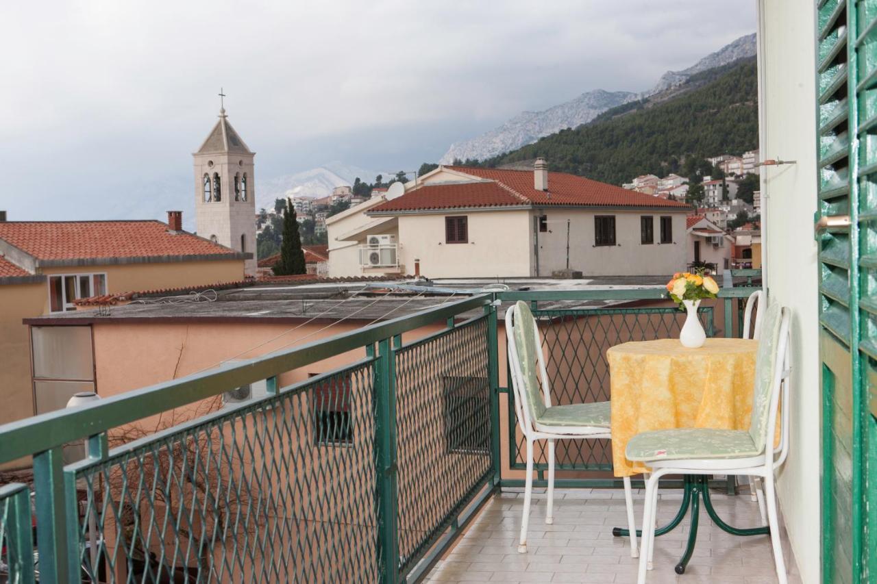 Apartmani Darinka Baška Voda Exteriör bild